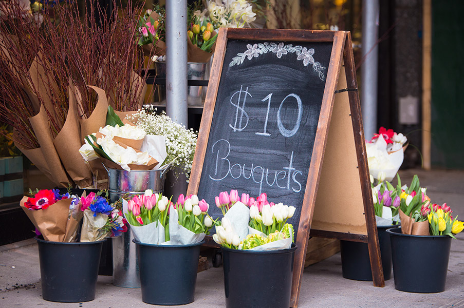 Spring Merchandising: Using Outside to Draw Customers In